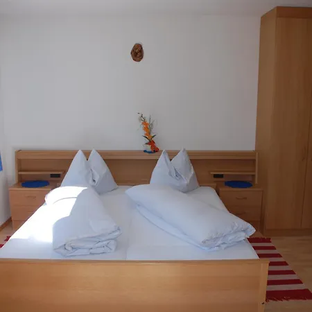 Schattseiterhof Sexten Room photo
