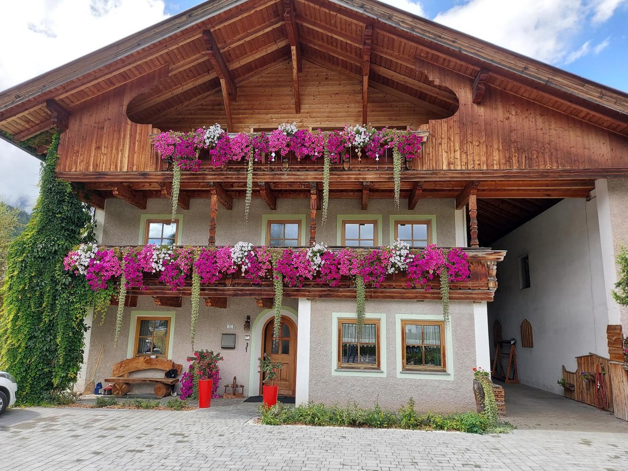 Schattseiterhof * Sexten